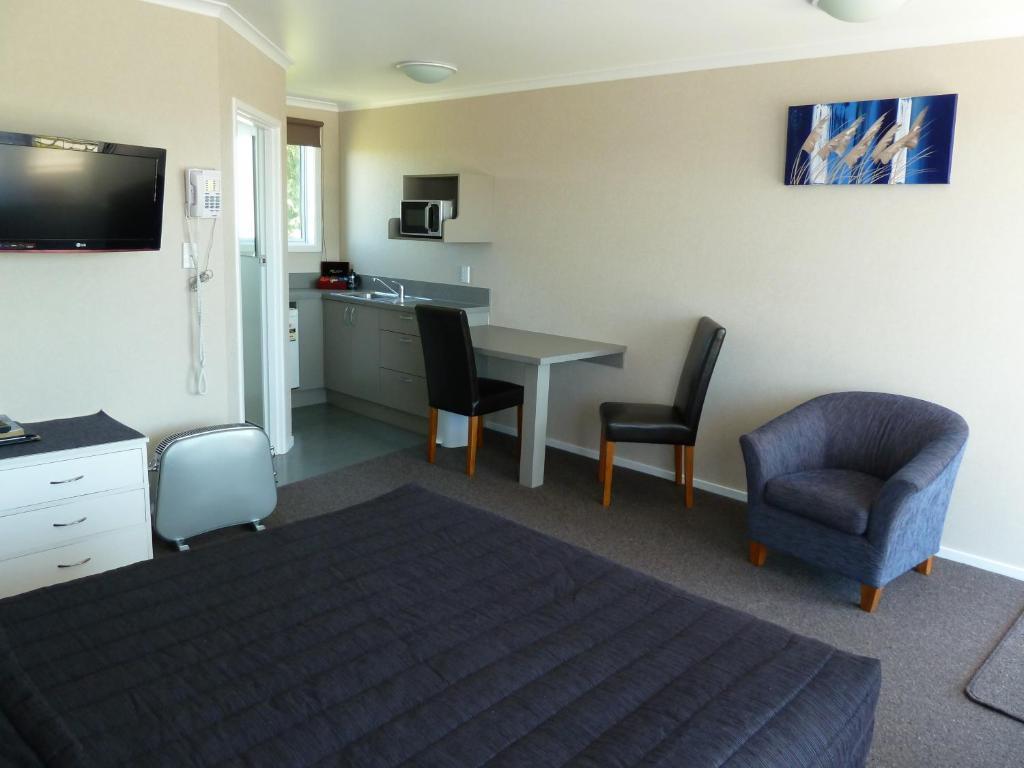 Monarch Motel Invercargill Room photo